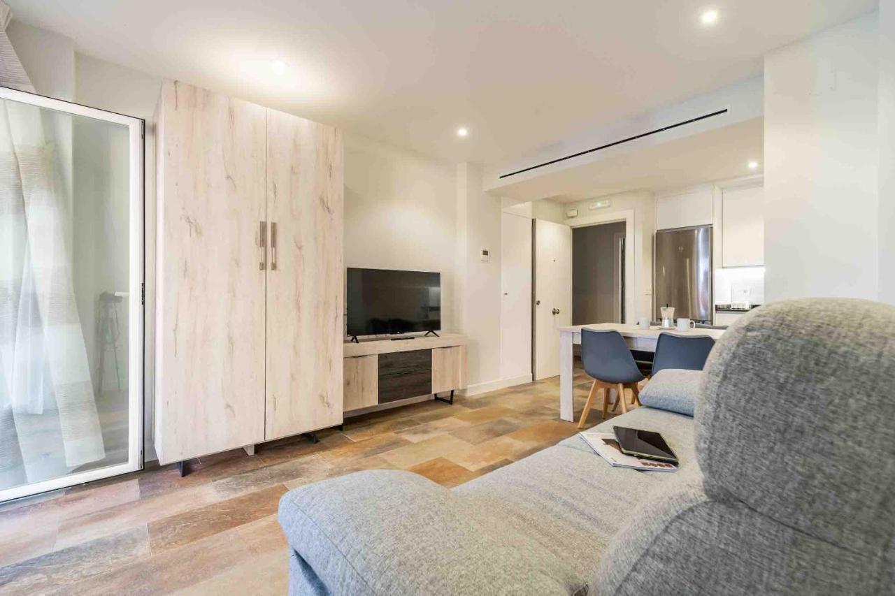 Apartamentos Dr28 A 250 M De La Playa 푸엔히롤라 외부 사진