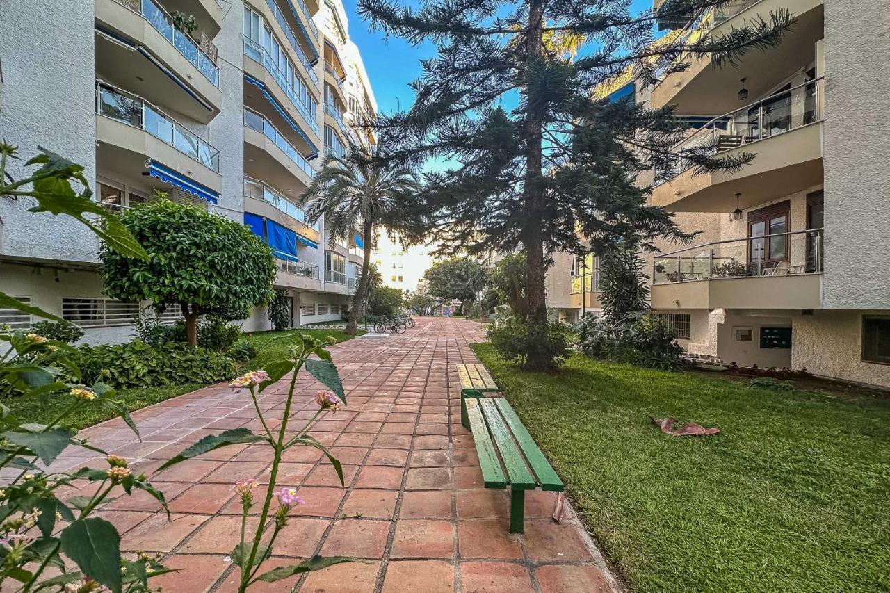 Apartamentos Dr28 A 250 M De La Playa 푸엔히롤라 외부 사진