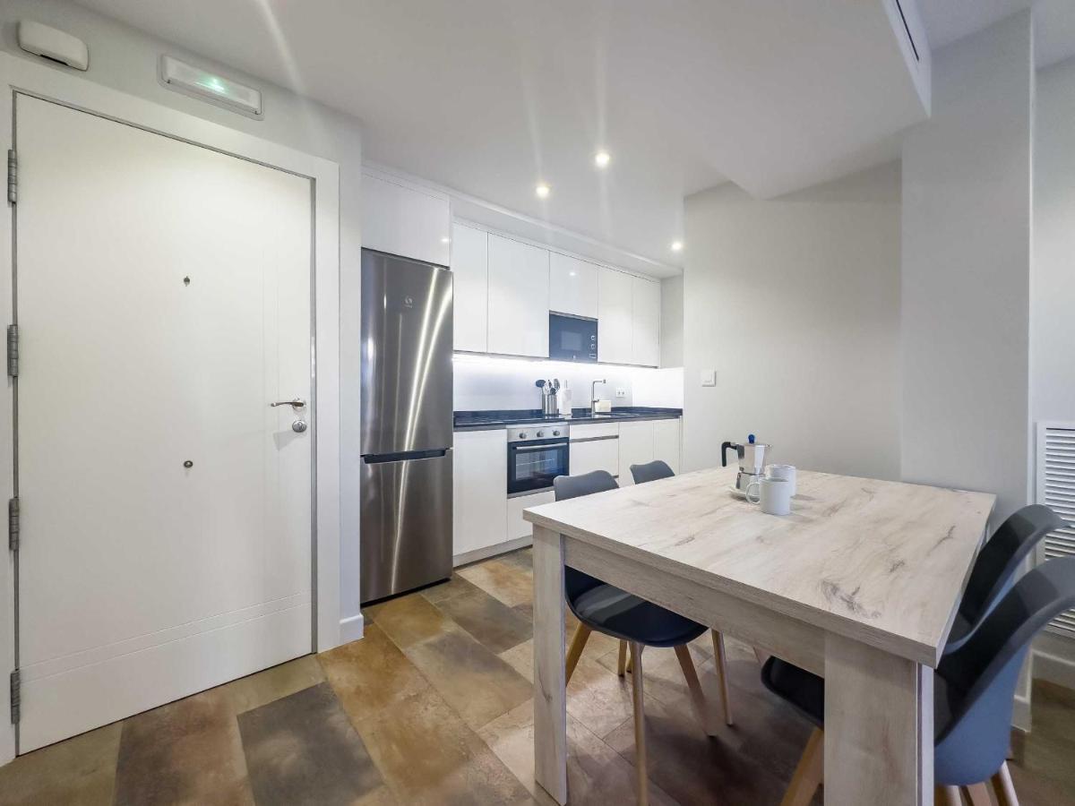 Apartamentos Dr28 A 250 M De La Playa 푸엔히롤라 외부 사진