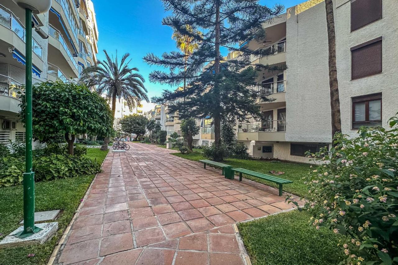 Apartamentos Dr28 A 250 M De La Playa 푸엔히롤라 외부 사진